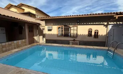 Casa com 3 dormitórios à venda, 296 m² por R$ 900.000,00 - Serra Grande - Niterói/RJ