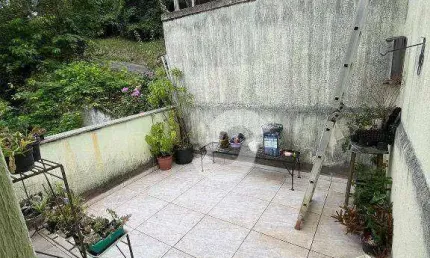 Casa no bairro do Fonseca com uma planta ampla de 129 m2 possui Caixa d´água de 1.000 lts e cisterna de 10.000 lts