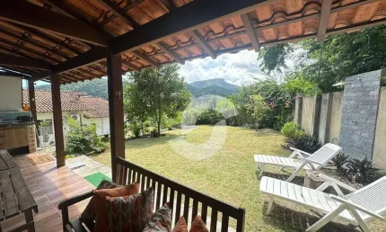 Casa com 4 dormitórios à venda, 164 m² por R$ 895.000,00 - Itaipu - Niterói/RJ