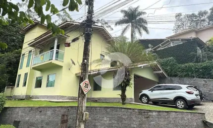 Casa com 3 dormitórios à venda, 224 m² por R$ 700.000,00 - Maria Paula - São Gonçalo/RJ