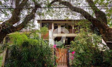 Casa com 3 dormitórios à venda, 266 m² por R$ 795.000,00 - Mata Paca - Niterói/RJ