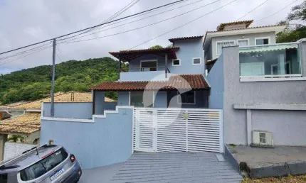Casa com 3 dormitórios à venda, 165 m² por R$ 690.000,00 - Itaipu - Niterói/RJ
