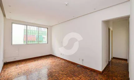 Apartamento 2 dormitórios na segunda quadra da praia!