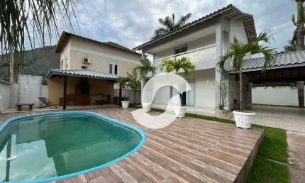 Casa com 3 dormitórios à venda, 120 m² por R$ 700.000,00 - Itaipuaçu - Maricá/RJ