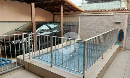 Casa com 4 dormitórios à venda, 180 m² por R$ 380.000,00 - Colubande - São Gonçalo/RJ