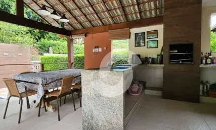 Casa com 4 dormitórios à venda, 200 m² por R$ 1.600.000,00 - Vila Progresso - Niterói/RJ