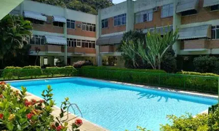 Linda Casa Triplex com 4 Quartos em Itacoatiara – Niterói!