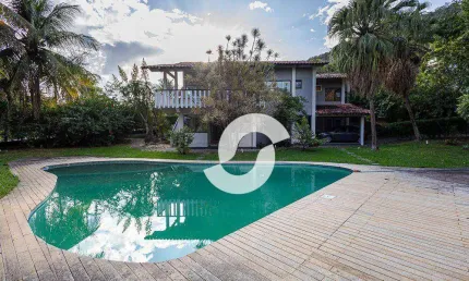 Casa com 4 dormitórios à venda, 400 m² por R$ 1.200.000,00 - Piratininga - Niterói/RJ