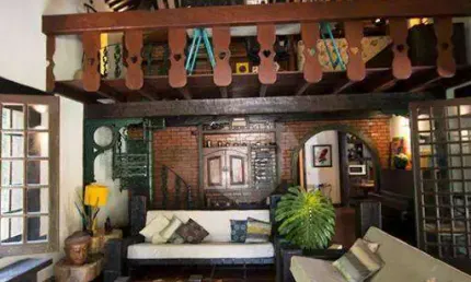 Linda Casa com Terreno no Estilo Colonial em Muriqui