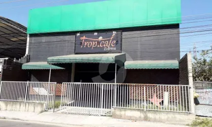Galpão à venda, 700 m² por R$ 1.550,00 - Laranjal - São Gonçalo/RJ