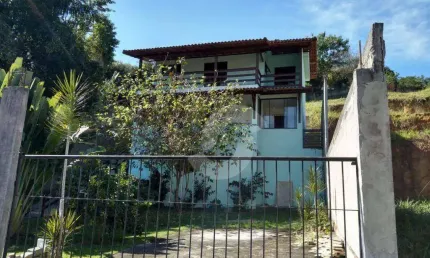 Casa com 2 dormitórios à venda, 160 m² por R$ 480.000,00 - Flamengo - Maricá/RJ