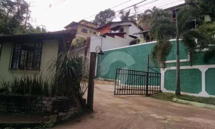 Belíssimo terreno à venda, 720 m² por r$ 270.000 - engenho do mato - niterói/rj