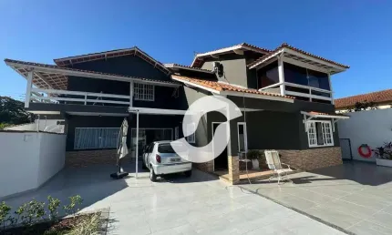 Casa com 6 dormitórios à venda, 240 m² por R$ 950.000,00 - Itaipu - Niterói/RJ