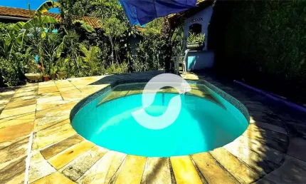 Casa com 3 dormitórios à venda, 350 m² por R$ 745.000,00 - Piratininga - Niterói/RJ