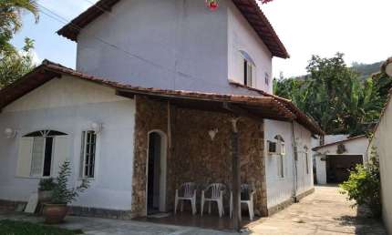 Casa com 3 quartos à venda na Rua Promotor Fernando Mattos Fernandes, 139, Piratininga, Niterói