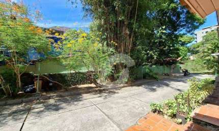 Casa com 4 dormitórios à venda, 280 m² por R$ 1.300.000,00 - São Francisco - Niterói/RJ