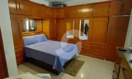 Sobrado à venda, 245 m² por R$ 1.250.000,00 - Camarão - São Gonçalo/RJ