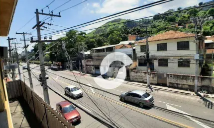 Sobrado à venda, 132 m² por R$ 250.000,00 - Barreto - Niterói/RJ