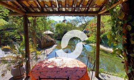 Casa com 3 dormitórios à venda, 400 m² por R$ 5.000.000,00 - Araras - Petrópolis/RJ