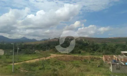 Sobrado com 2 dormitórios à venda, 49 m² por R$ 180.000,00 - Sampaio Correia - Saquarema/RJ