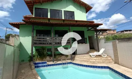 Casa com 3 dormitórios à venda, 270 m² por R$ 650.000,00 - Colubande - São Gonçalo/RJ
