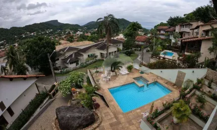Casa com 4 dormitórios à venda, 437 m² por r$ 2.350.000,00 - itaipu - niterói/rj