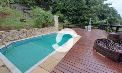 Casa com 4 dormitórios à venda, 463 m² por R$ 2.500.000,00 - Piratininga - Niterói/RJ