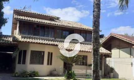 Casa com 5 dormitórios à venda, 240 m² por R$ 890.000,00 - Maravista - Niterói/RJ