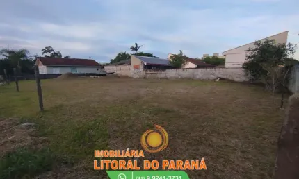 Terreno de esquina face oeste e sul com asfalto novo na frente