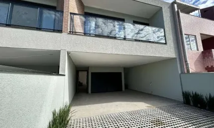 Sobrado com 4 dormitórios à venda, 299 m² por R$ 3.200.000,00 - Centro - Matinhos/PR