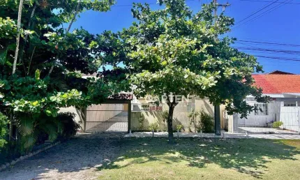 Sobrado com 3 dormitórios à venda, 94 m² por R$ 409.000,00 - Ipacarai - Matinhos/PR