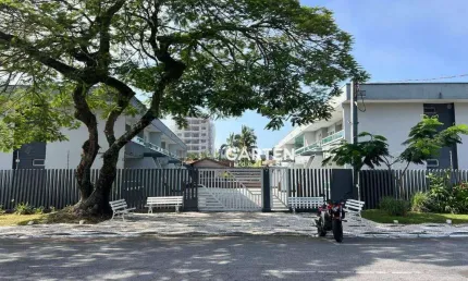 Apartamento com 2 dormitórios à venda, 48 m² por R$ 540.000,00 - Caiobá - Matinhos/PR
