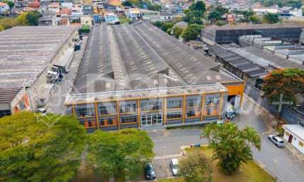 Galpão Industrial para Locação na Vila Miriam, Guarulhos-SP: 6 Salas, 19 Banheiros, 20 Vagas e 8.100m² de Área!
