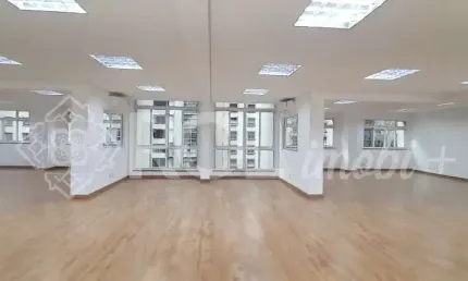 Conjunto comercial - 216m² - vão livre - sem vaga - república - locação