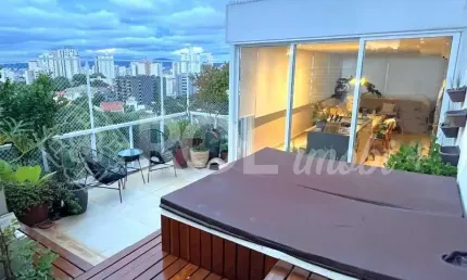Cobertura de luxo na Vila Ipojuca, São Paulo-SP: 3 quartos, 3 suítes, 3 salas, 6 banheiros, 3 vagas de garagem!