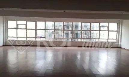 SALA COMERCIAL 140 M² - VÃO LIVRE - SEM VAGA - METRÔ REPÚBLICA - LOCAÇÃO