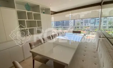 Apartamento Mobiliado com 2 Dormitórios e 2 vagas, a venda em Vila Nova Conceição - São Paulo, SP.