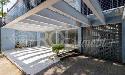 Prédio Comercial a venda, com 402 m², na Aclimação, para seu negócio ou investimento. com excelente potencial de locação.