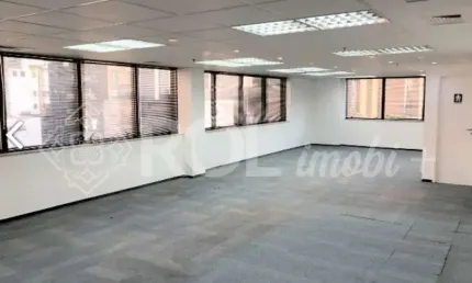 CONJUNTO COMERCIAL 102 M² - VÃO LIVRE - PISO ELEVADO - 2 VAGAS