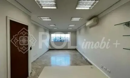 SALA COMERCIAL 250 M² - 9 SALAS - 2 VAGAS - VILA ROMANA - LOCAÇÃO