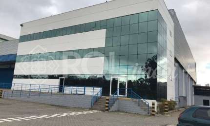 Galpão Comercial de Alto Padrão para Locação em Guarulhos-SP, no Bairro Água Chata, com 6 Salas, 6 Banheiros e 30 Vagas de Garagem.
