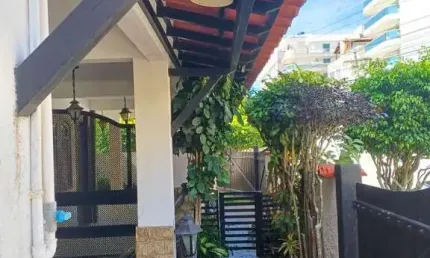 Casa Triplex no Braga, 4 Quartos, 350m da Praia | R$ 420 mil