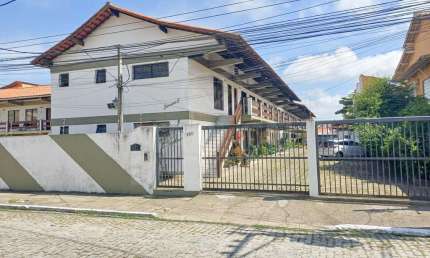Casa em Condomínio para Venda em Cabo Frio, Ville Blanche, 2 dormitórios, 1 suíte, 2 banheiros, 1 vaga