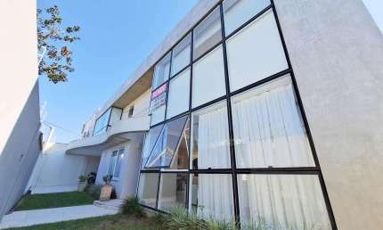 Casa individual 4 suítesà venda em Cabo Frio, Novo Portinho