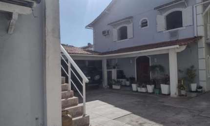 Casa para Venda em Cabo Frio, São Cristóvão, 8 dormitórios, 2 suítes, 7 banheiros, 6 vagas