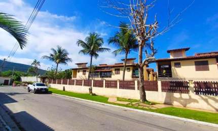 Casa em Condomínio 2 quartos, sendo 1 suíte. Bairro Peró