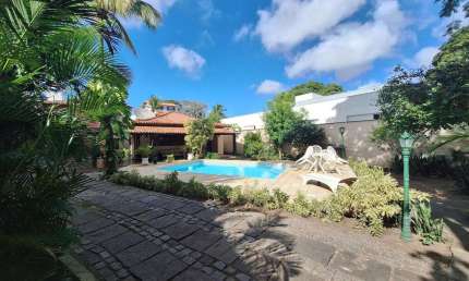 Casa para Venda em Cabo Frio, Palmeiras, 5 dormitórios, 3 suítes, 4 banheiros, 5 vagas