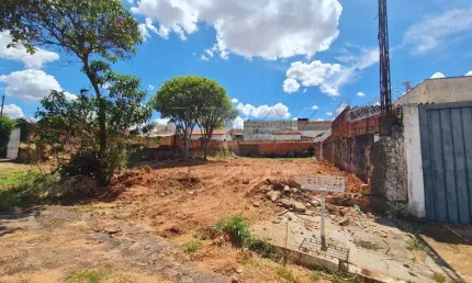 Terreno à venda na Rua Jacó Rosalino, Jardim Cruzeiro do Sul, Bauru, 275 m2 por R$ 195.000
