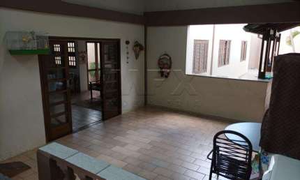 Casa com 3 quartos à venda na Rua Sadazo Kazai, Vila Nipônica, Bauru, 175 m2 por R$ 430.000