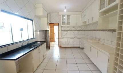 Casa em condomínio fechado com 4 quartos à venda na Rua Luiz Levorato, Jardim Marabá, Bauru, 329 m2 por R$ 1.400.000